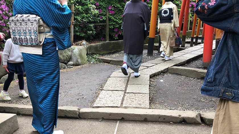 Step to torii path at Nezu Jinja