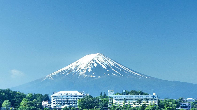 Fuji Lake Hotel in front of Mt Fuji