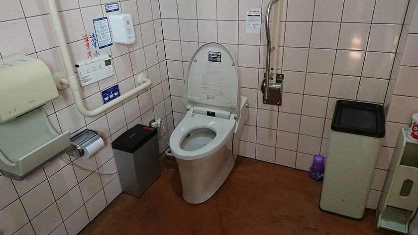 Karoichi Fish Market indoor toilet